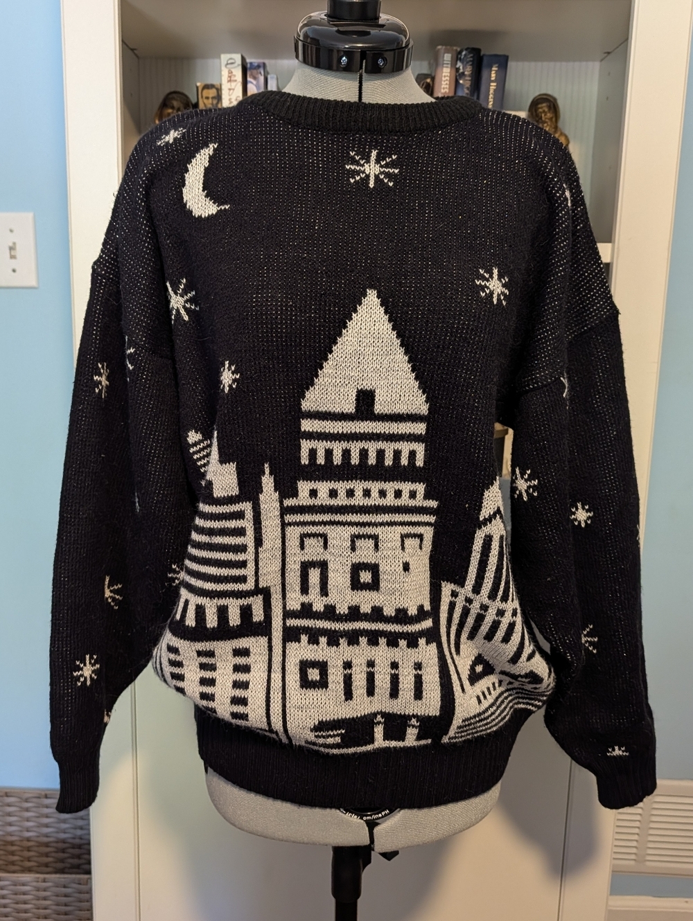 Black & Cream Cityscape Knit Sweater - Women